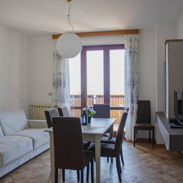 Residence Miravalle -  Drei-Zimmer-Wohnung in Limone am Gardasee